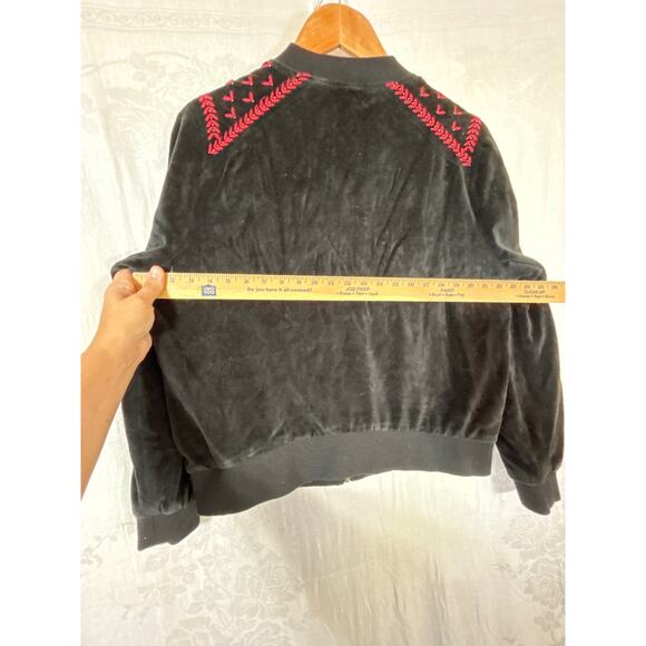 Torrid Jacket 0 0X XL Black Velour Zip Sweatshirt Embroidered Floral Bomber - Picture 8 of 9